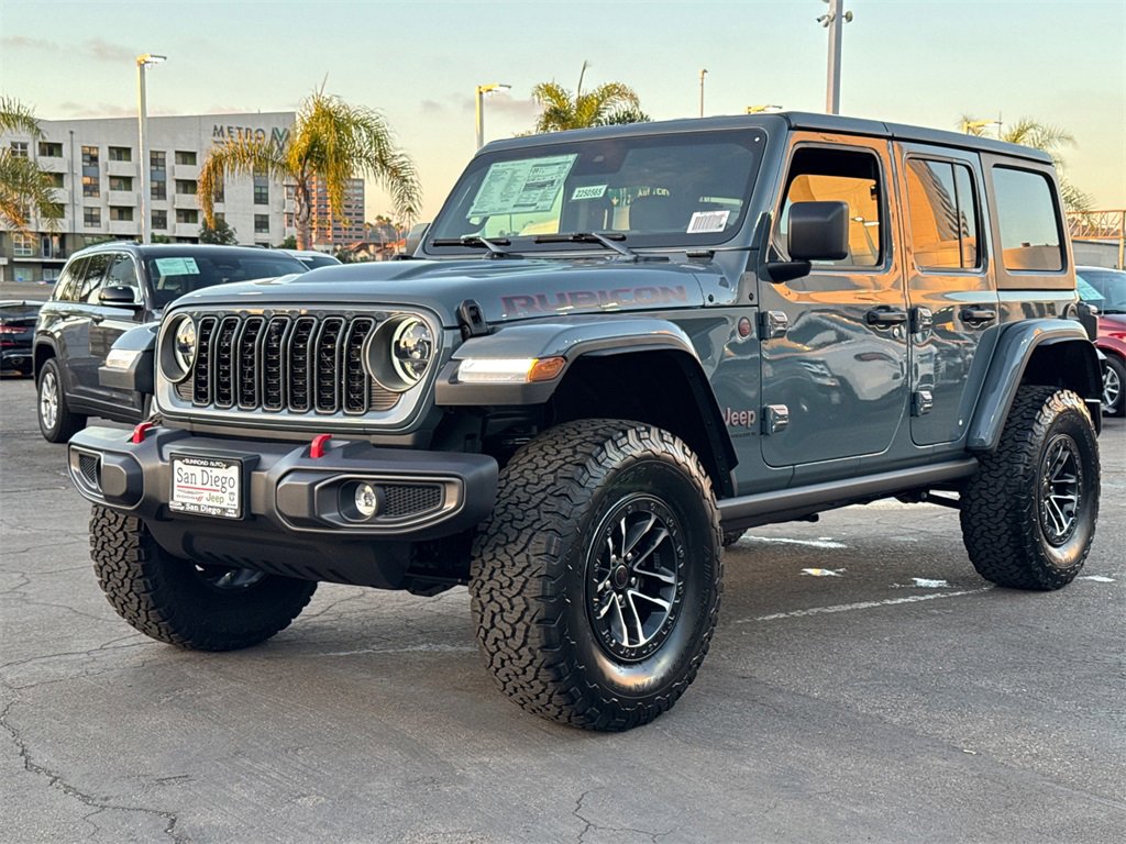 New 2025 Jeep Wrangler Unlimited Rubicon w/ XTREMEE 35" Tire Package image 4