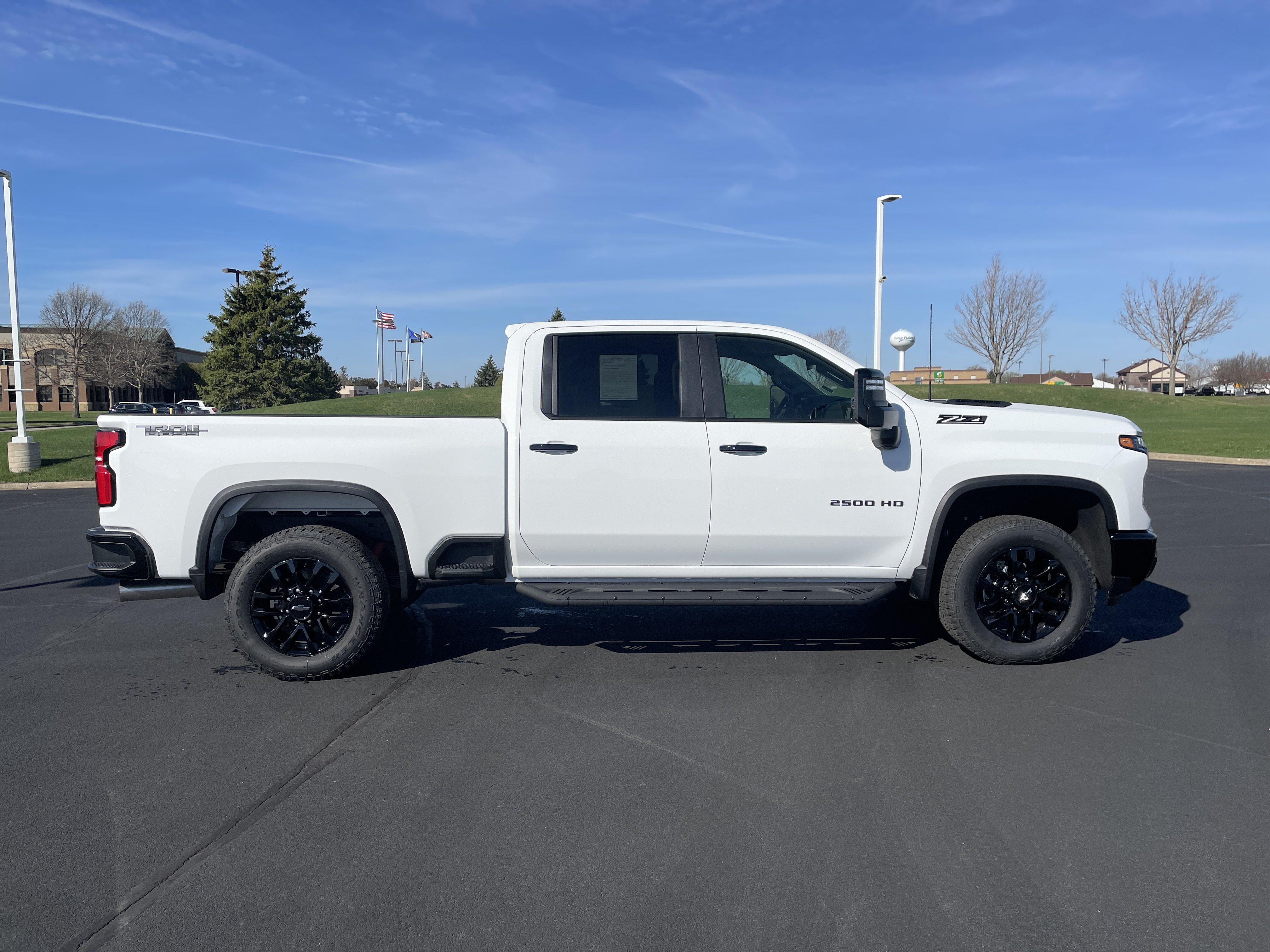 Used 2026 Chevrolet Silverado 2500 LT w/ Trail Boss Package AWD/4WD image 6