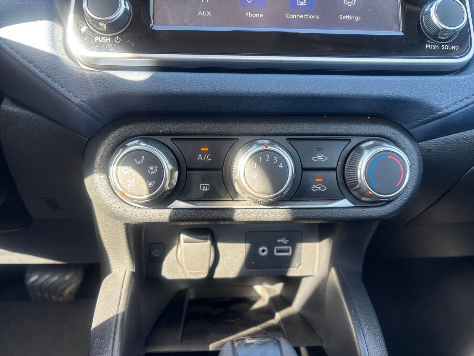 Used 2025 Nissan Versa SV image 23