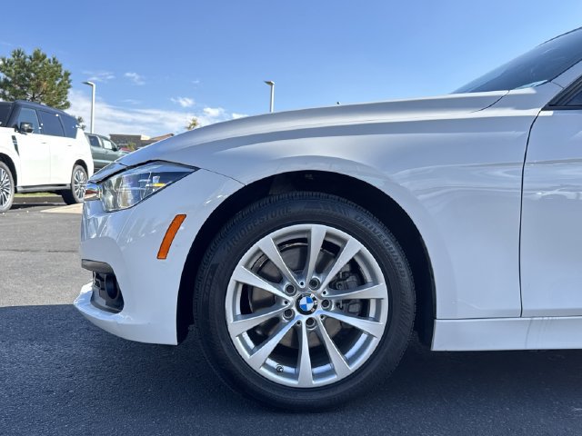 Used 2018 BMW 320i Sedan w/ Convenience Package RWD image 28