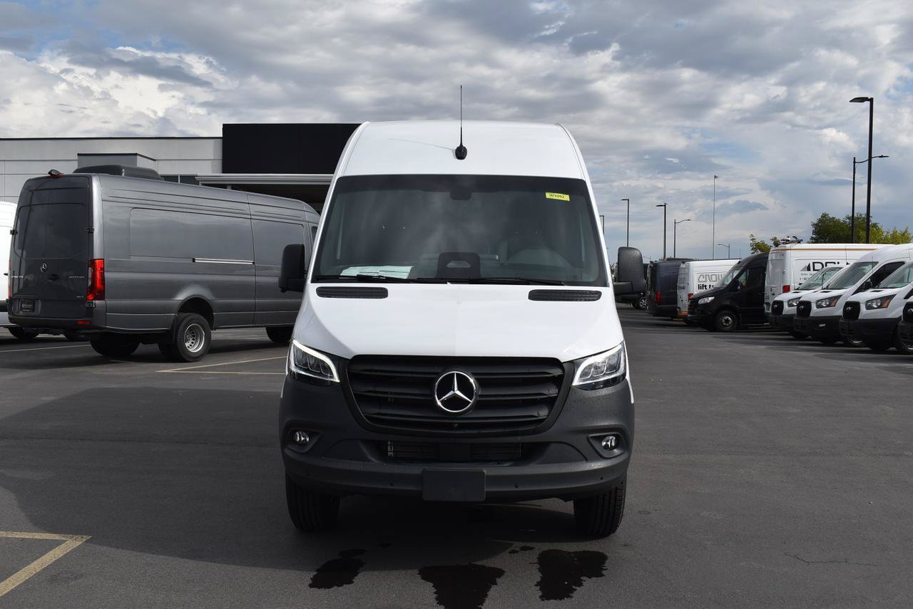 New 2025 Mercedes-Benz Sprinter 2500 image 2