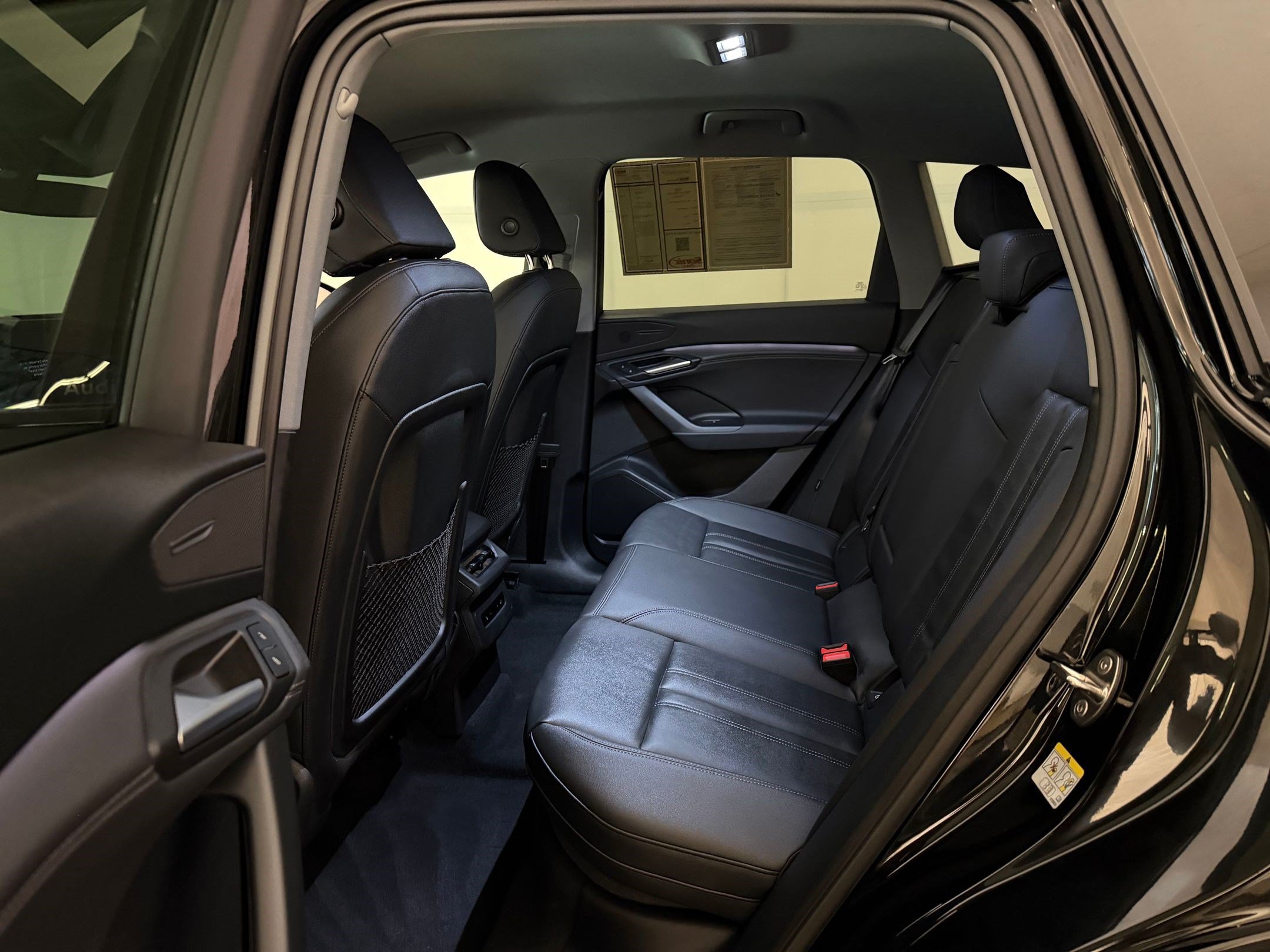 Certified 2025 Audi Q6 e-tron Premium w/ Convenience Package RWD image 23