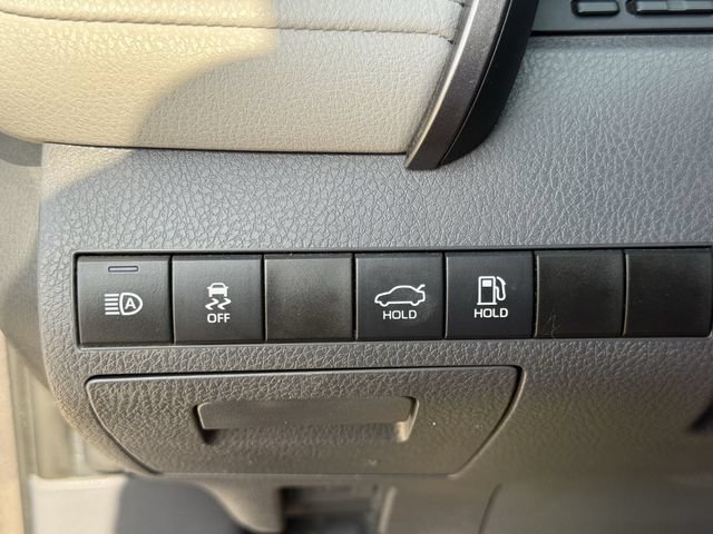 Used 2024 Toyota Camry LE FWD image 22