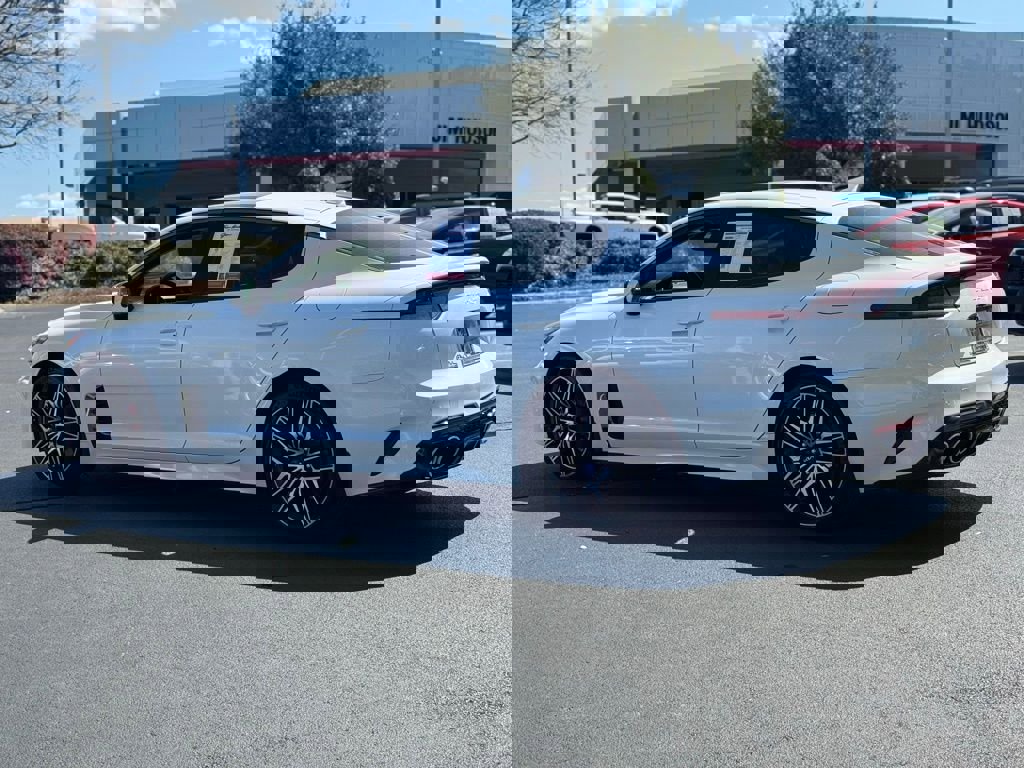 Used 2023 Kia Stinger GT2 image 11