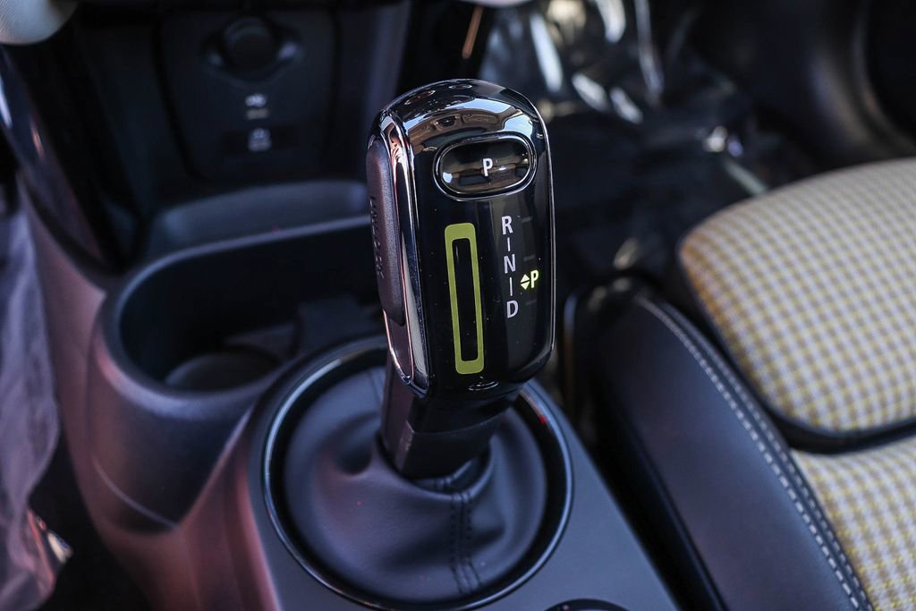 Used 2024 MINI Cooper SE image 23