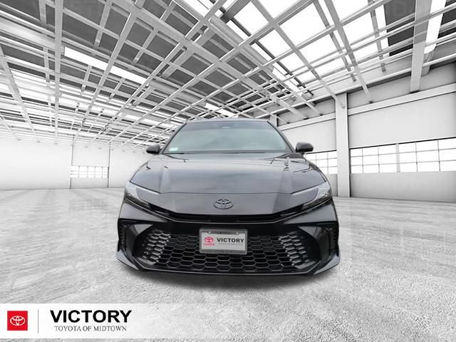 Used 2025 Toyota Camry XSE AWD/4WD image 9