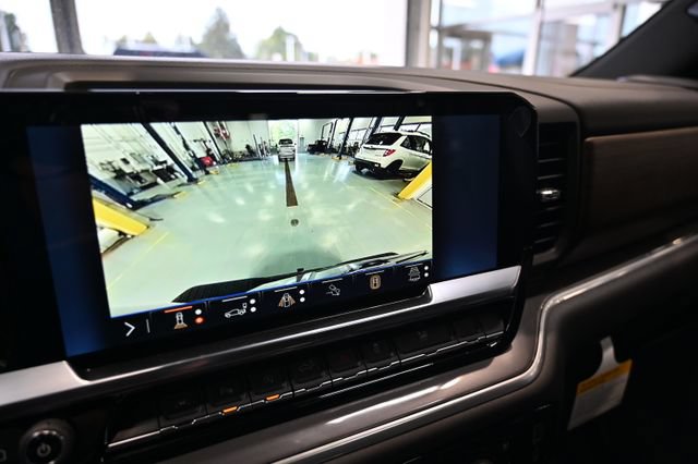 New 2026 Chevrolet Silverado 1500 High Country w/ High Country Premium Package AWD/4WD image 19