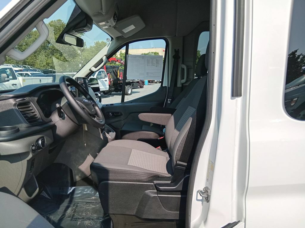 Certified 2025 Ford Transit 350 XLT RWD image 16