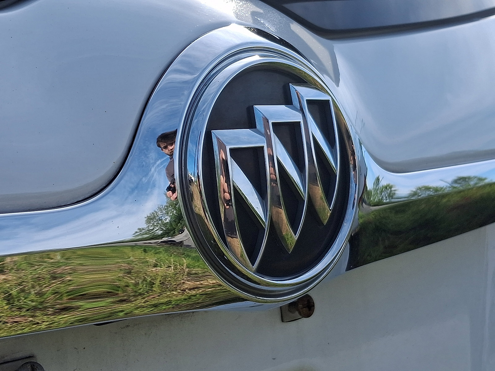 Used 2017 Buick Envision Essence AWD/4WD image 10