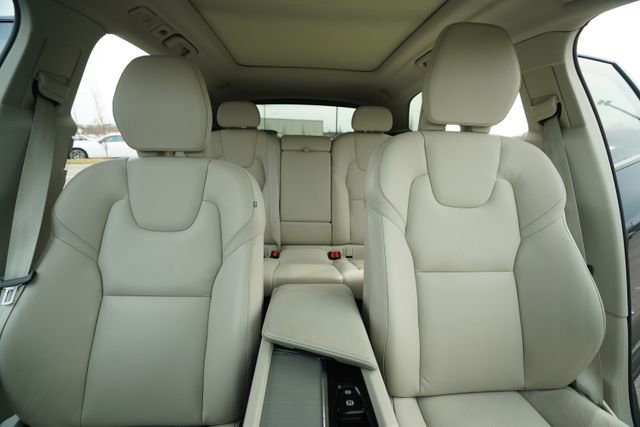 Used 2024 Volvo XC60 B5 Plus w/ Protection Package Premier image 35