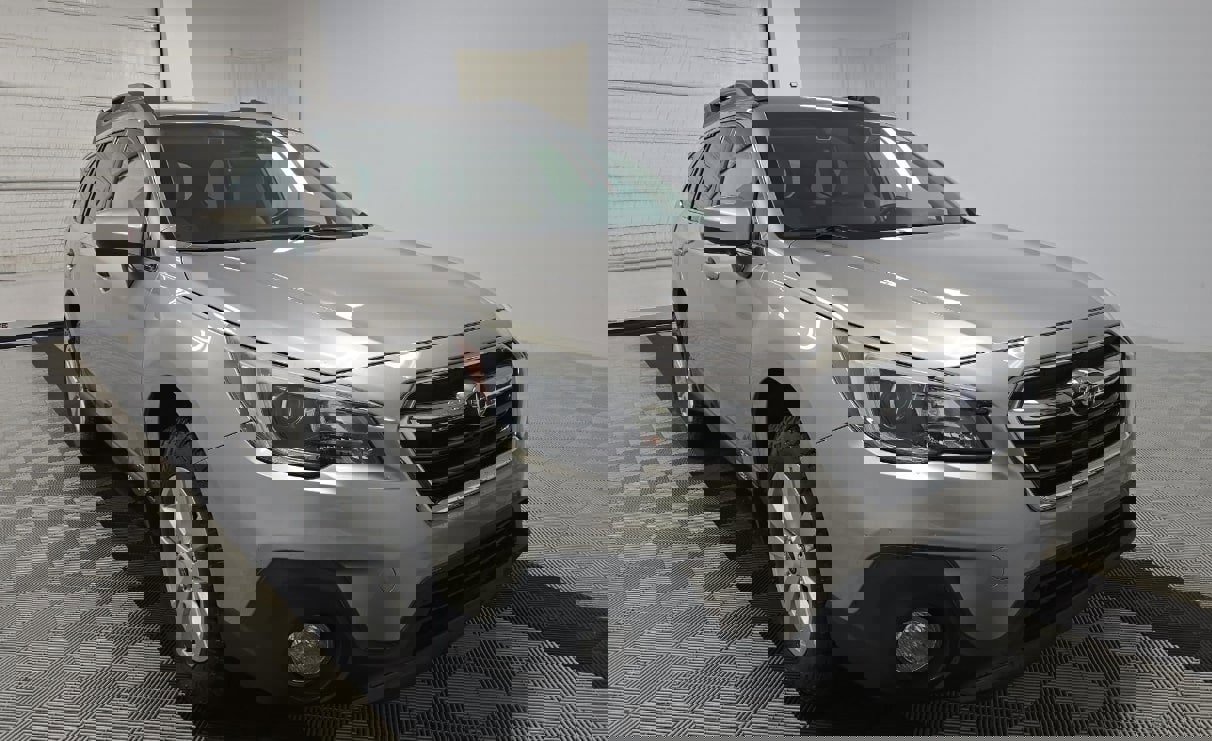 Used 2019 Subaru Outback 2.5i Premium image 2