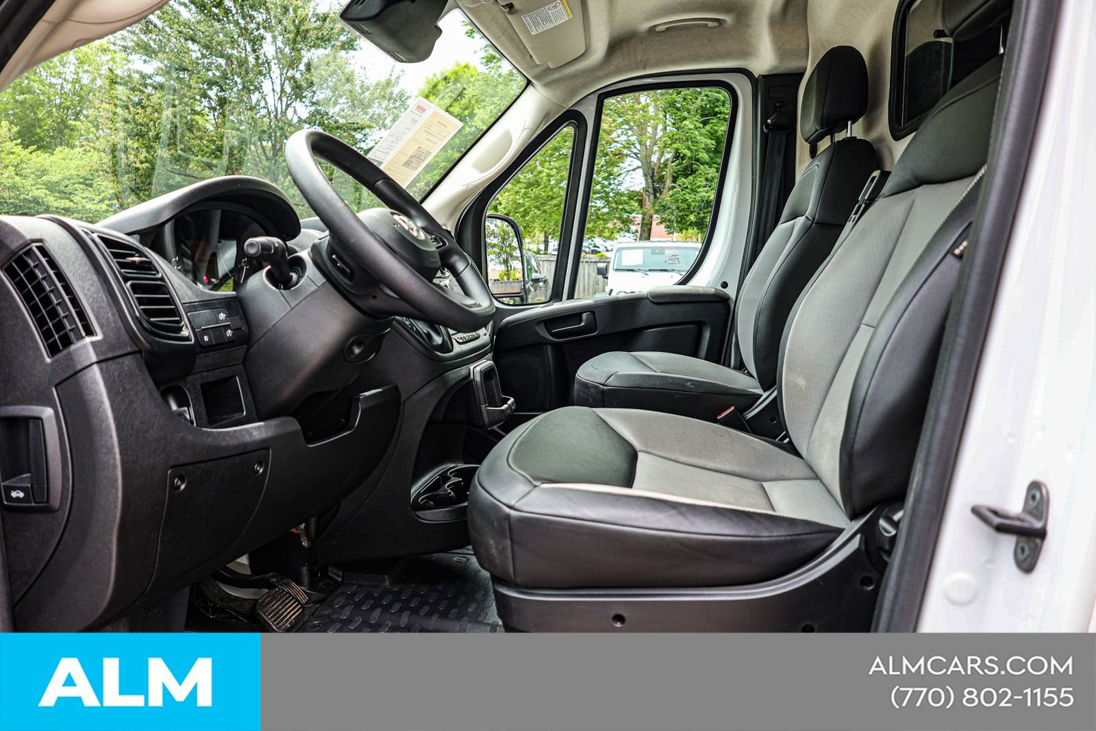 Used 2025 RAM ProMaster 2500 w/ Convenience Group FWD image 18