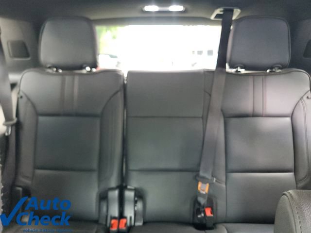 Used 2022 Chevrolet Tahoe RST w/ Luxury Package AWD/4WD image 12