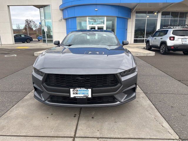 Used 2025 Ford Mustang Premium image 14