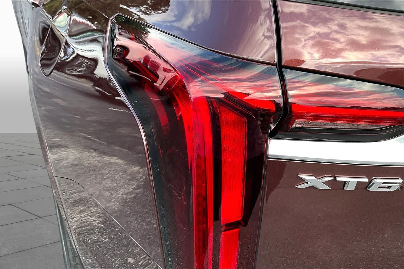 Used 2022 Cadillac XT6 Premium Luxury w/ Technology Package FWD image 29