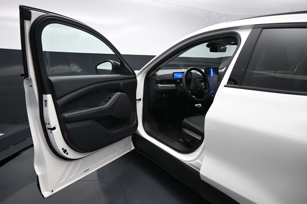 Used 2023 Ford Mustang Mach-E Select RWD image 8