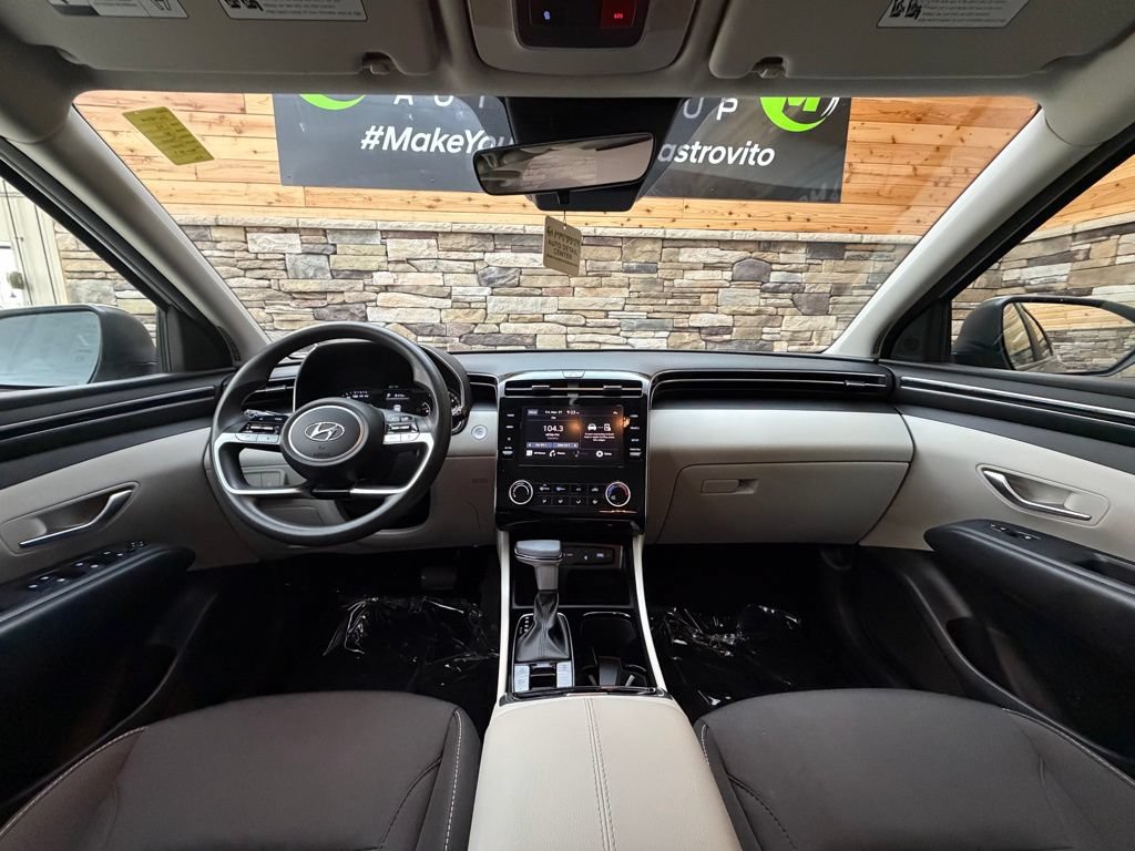 Certified 2023 Hyundai Tucson SEL AWD/4WD image 16
