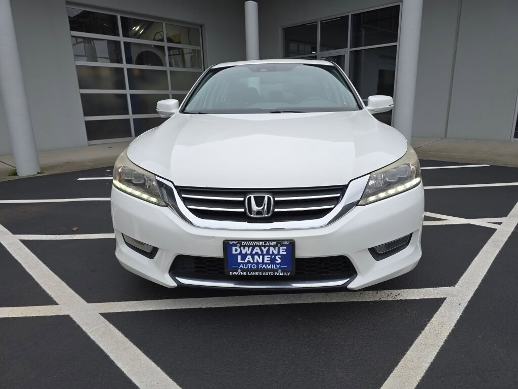 Used 2014 Honda Accord Touring image 2