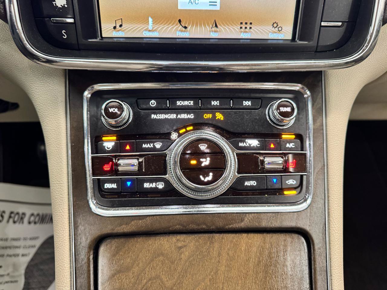 Used 2018 Lincoln Continental Select FWD image 23