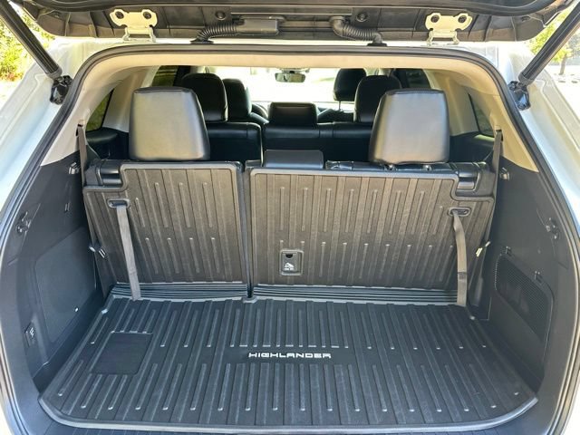Used 2021 Toyota Highlander Limited AWD/4WD image 33