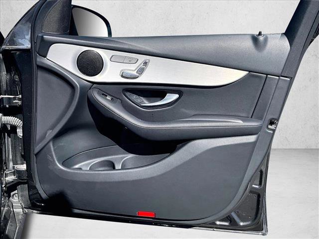 Used 2022 Mercedes-Benz GLC 300 image 19