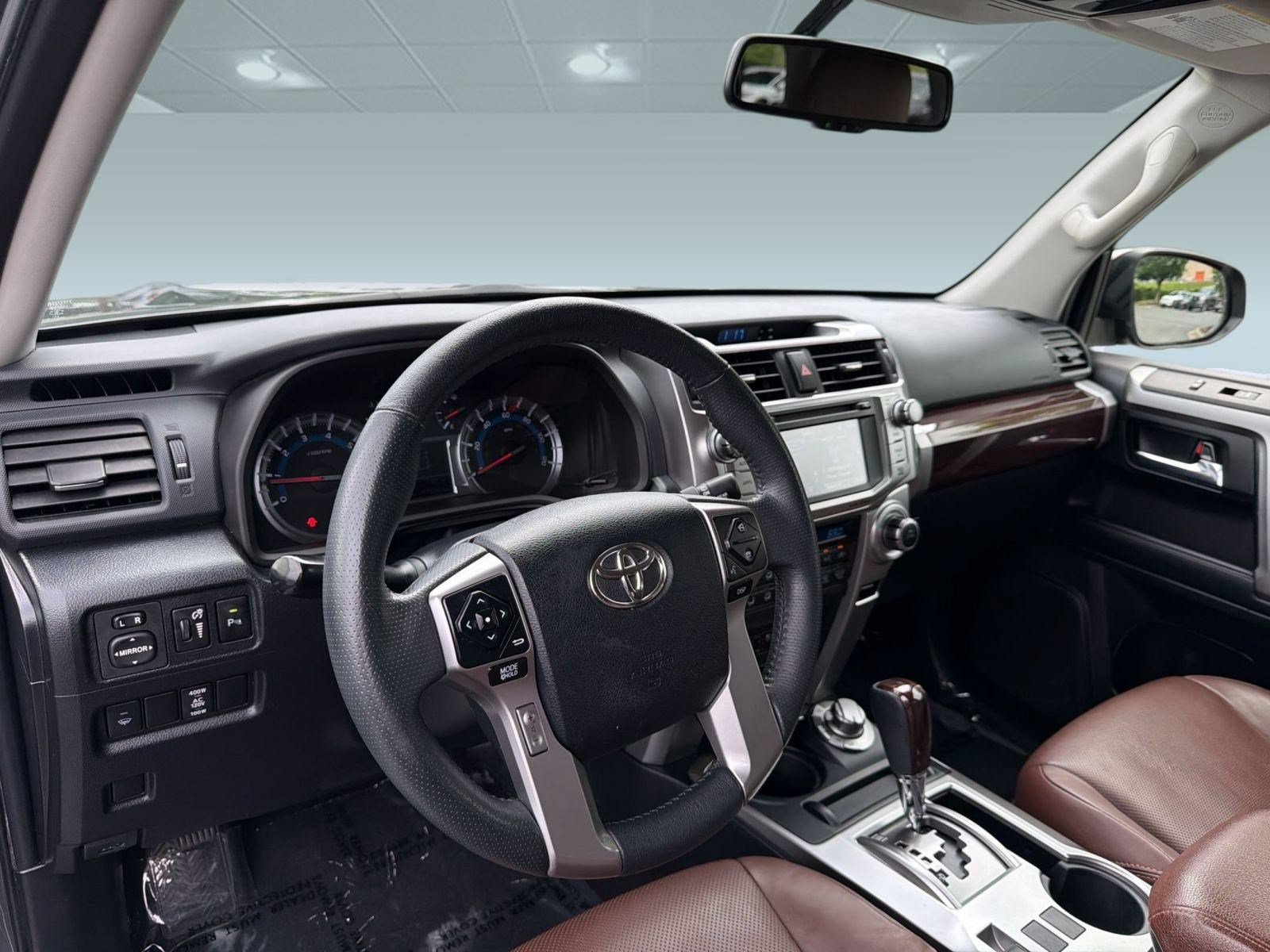 Used 2019 Toyota 4Runner Limited AWD/4WD image 4