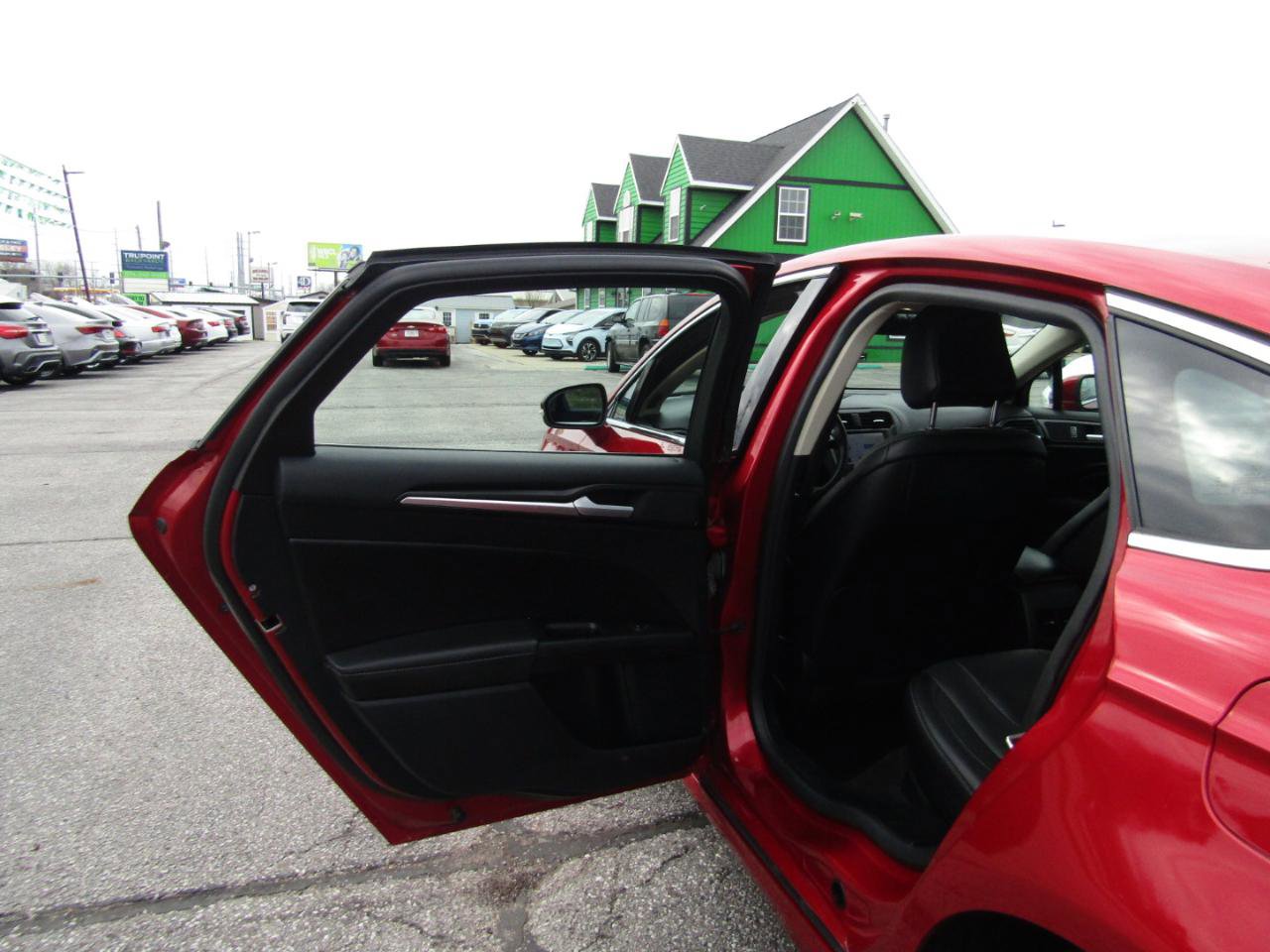 Used 2020 Ford Fusion Energi Titanium FWD image 20