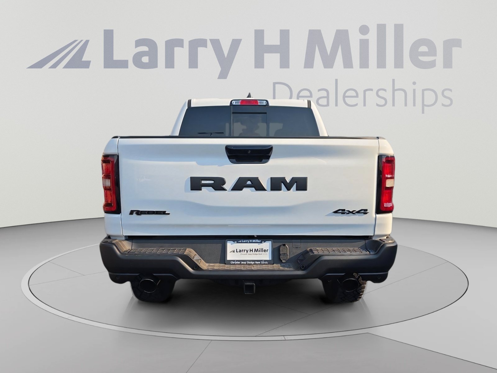 New 2026 RAM 1500 Rebel w/ Rebel Level 2 Equipment Group AWD/4WD image 4