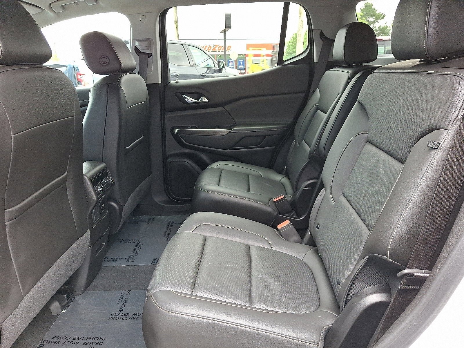 Used 2023 GMC Acadia SLT image 10