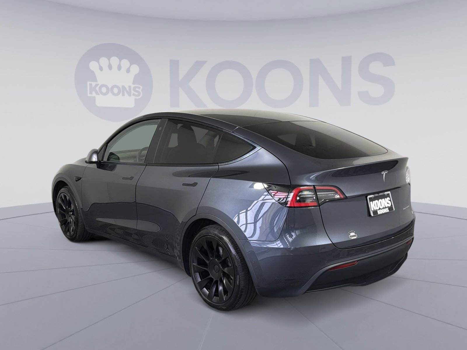 Used 2021 Tesla Model Y Long Range image 4