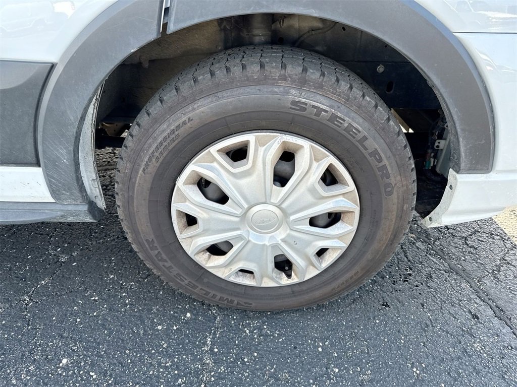 Used 2023 Ford Transit 350 XLT image 10