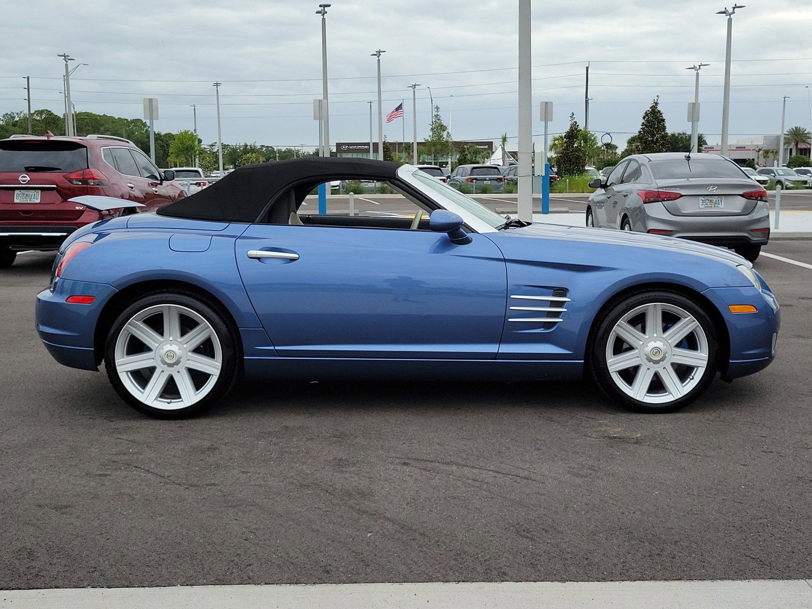 Used 2005 Chrysler Crossfire Limited RWD image 8