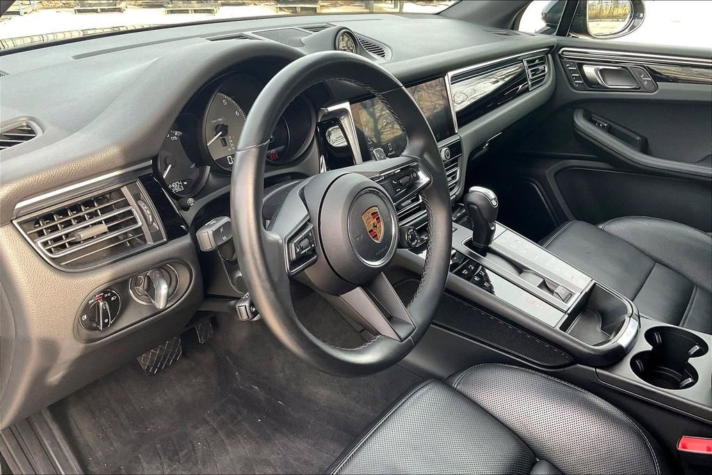 Used 2022 Porsche Macan S image 14