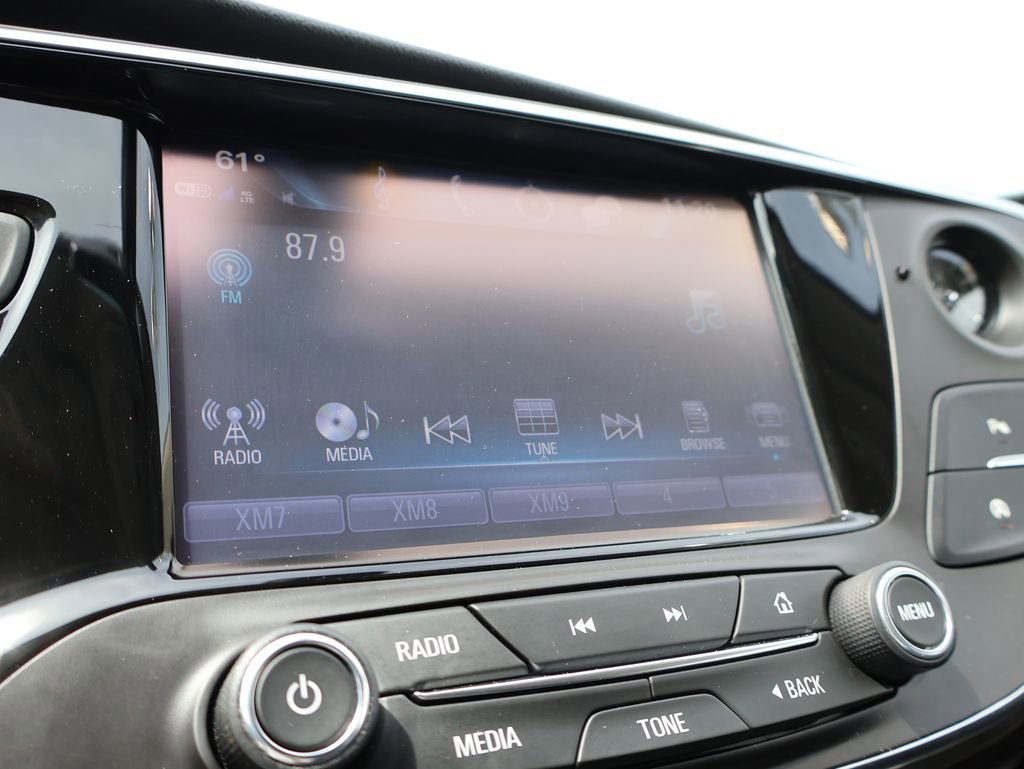 Used 2019 Buick Envision Essence FWD image 33