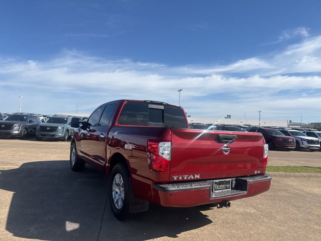 Used 2019 Nissan Titan SV w/ SV Convenience Package image 15