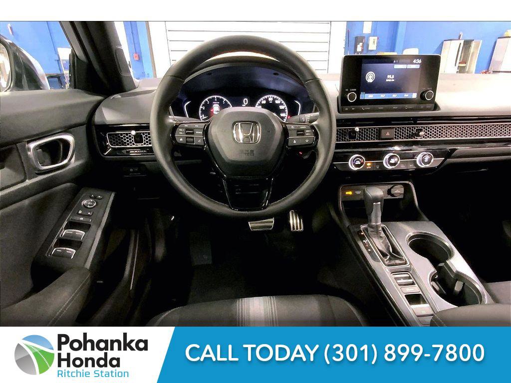 Used 2025 Honda Civic Sport image 4