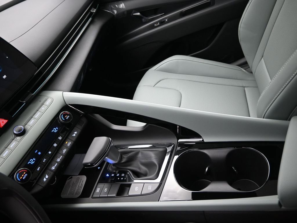 New 2026 Hyundai Elantra Limited w/ Cargo Package image 19