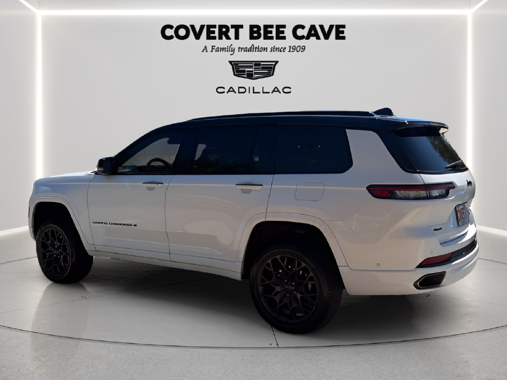 Used 2023 Jeep Grand Cherokee L Summit AWD/4WD image 6