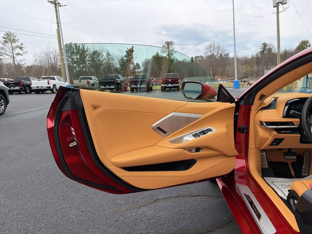 Used 2024 Chevrolet Corvette Stingray Premium Conv w/ Z51 Performance Package image 28