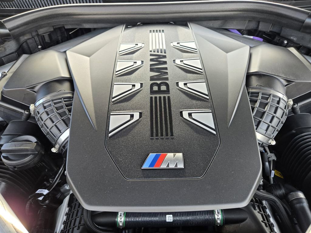 New 2026 BMW X6 M60i w/ Climate Comfort Package image 33