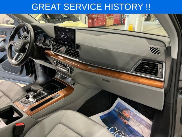 Used 2023 Audi Q5 2.0T Premium w/ Convenience Package AWD/4WD image 24