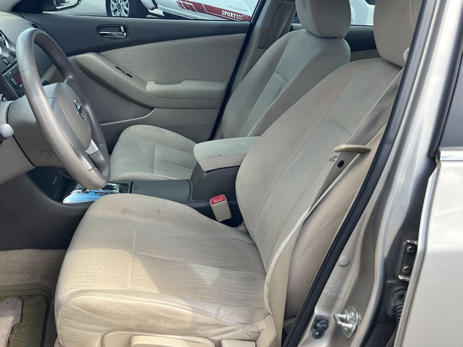 Used 2012 Nissan Altima 2.5 S FWD image 13