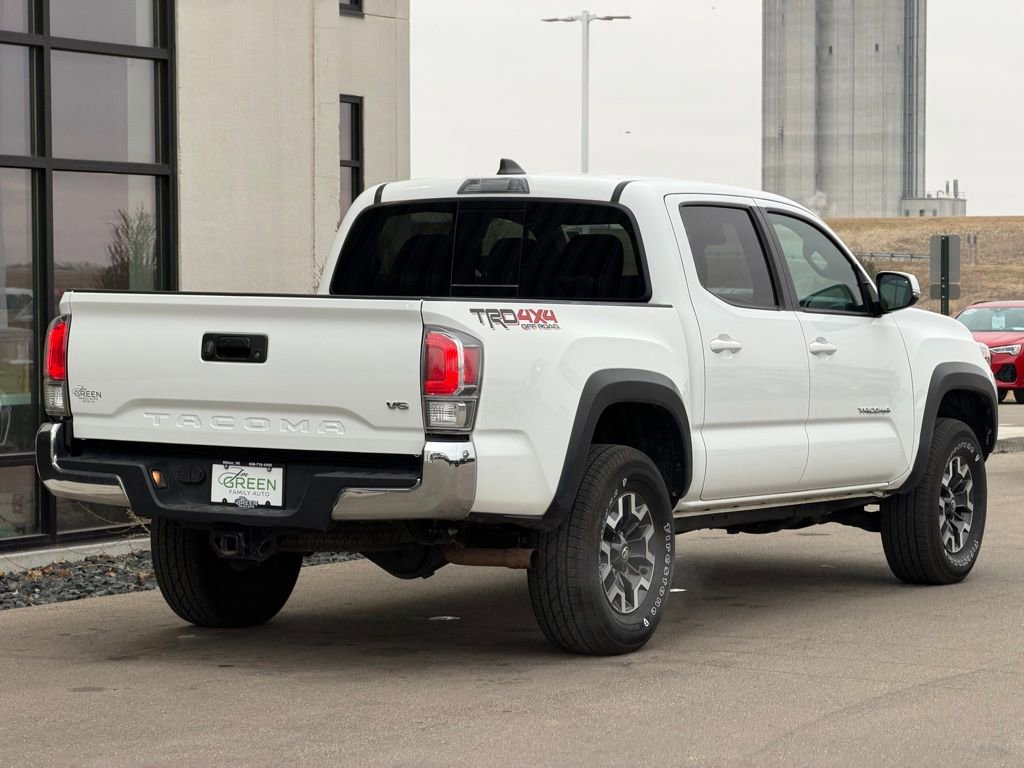 Used 2022 Toyota Tacoma TRD Off-Road AWD/4WD image 5