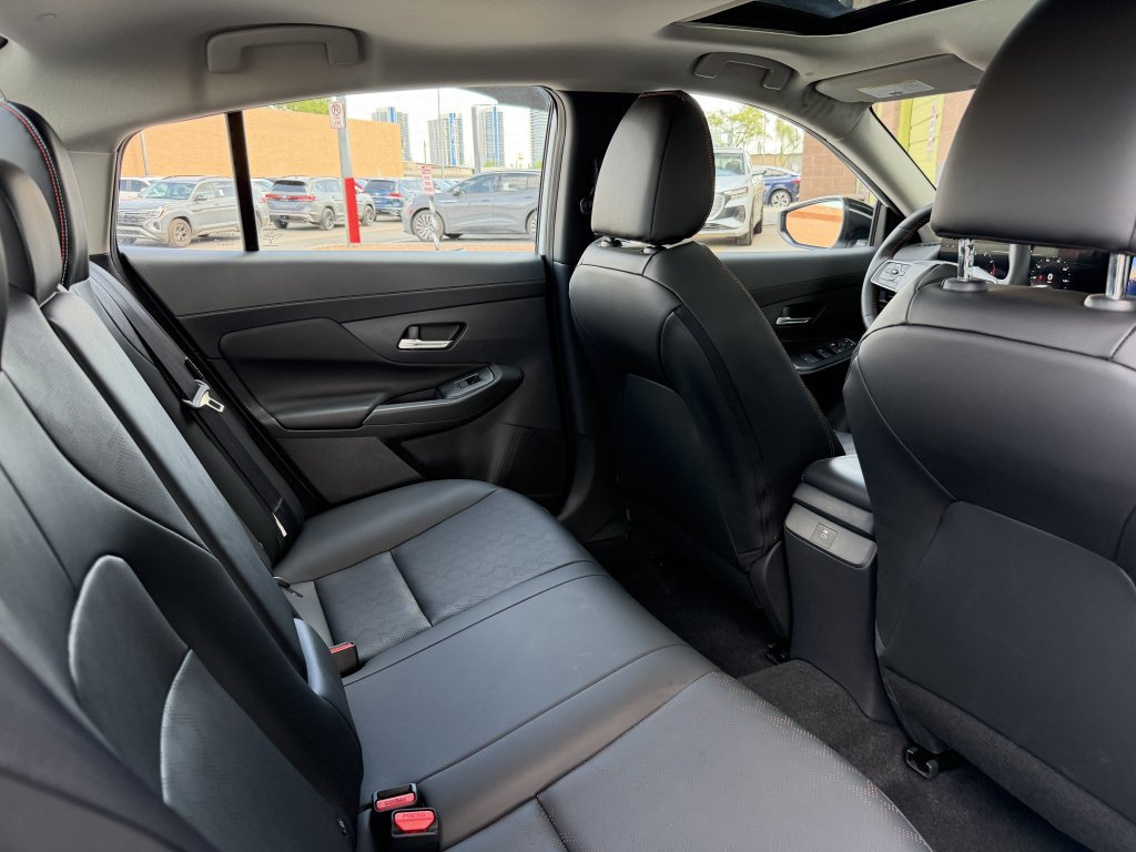 Used 2026 Nissan Sentra SR w/ SR Premium Package FWD image 35