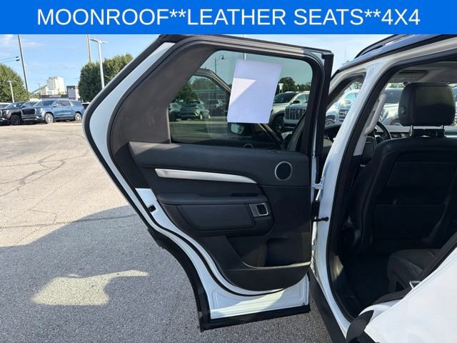 Used 2020 Land Rover Discovery Landmark AWD/4WD image 23