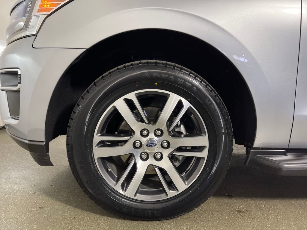 Used 2024 Ford Expedition Max Limited image 12