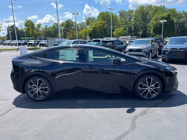 New 2026 Toyota Prius XLE FWD image 4