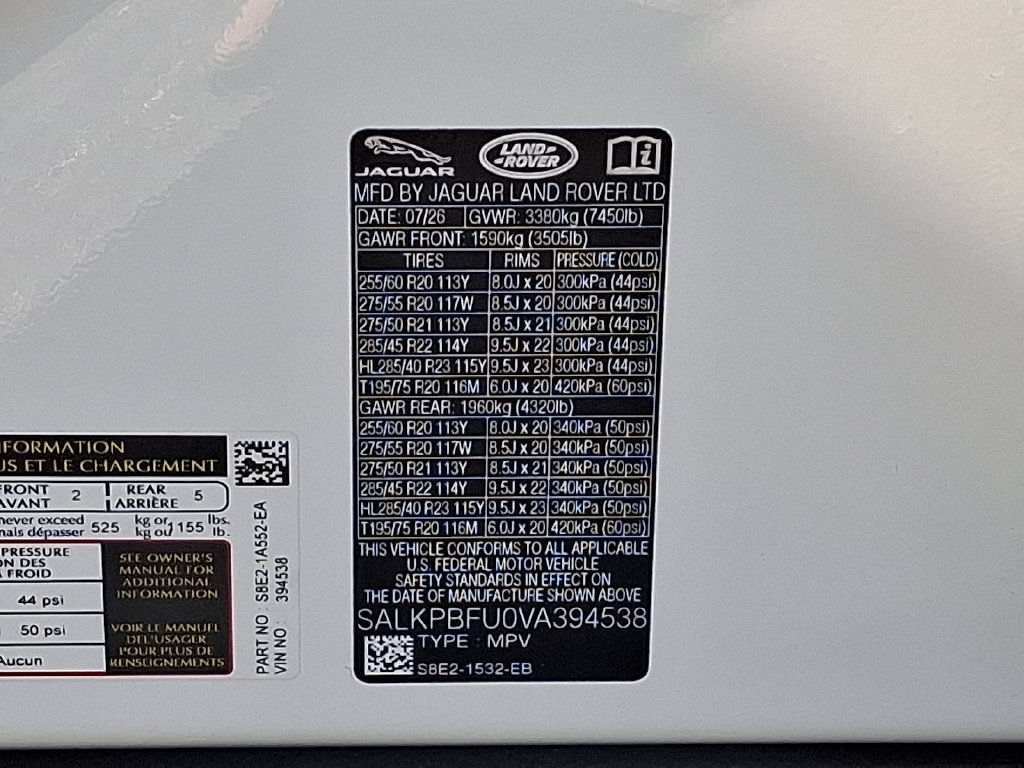 New 2027 Land Rover Range Rover Long Wheelbase SE AWD/4WD image 17