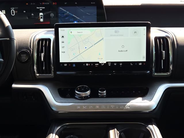 New 2025 Ford Expedition Platinum w/ Driver's Package image 11