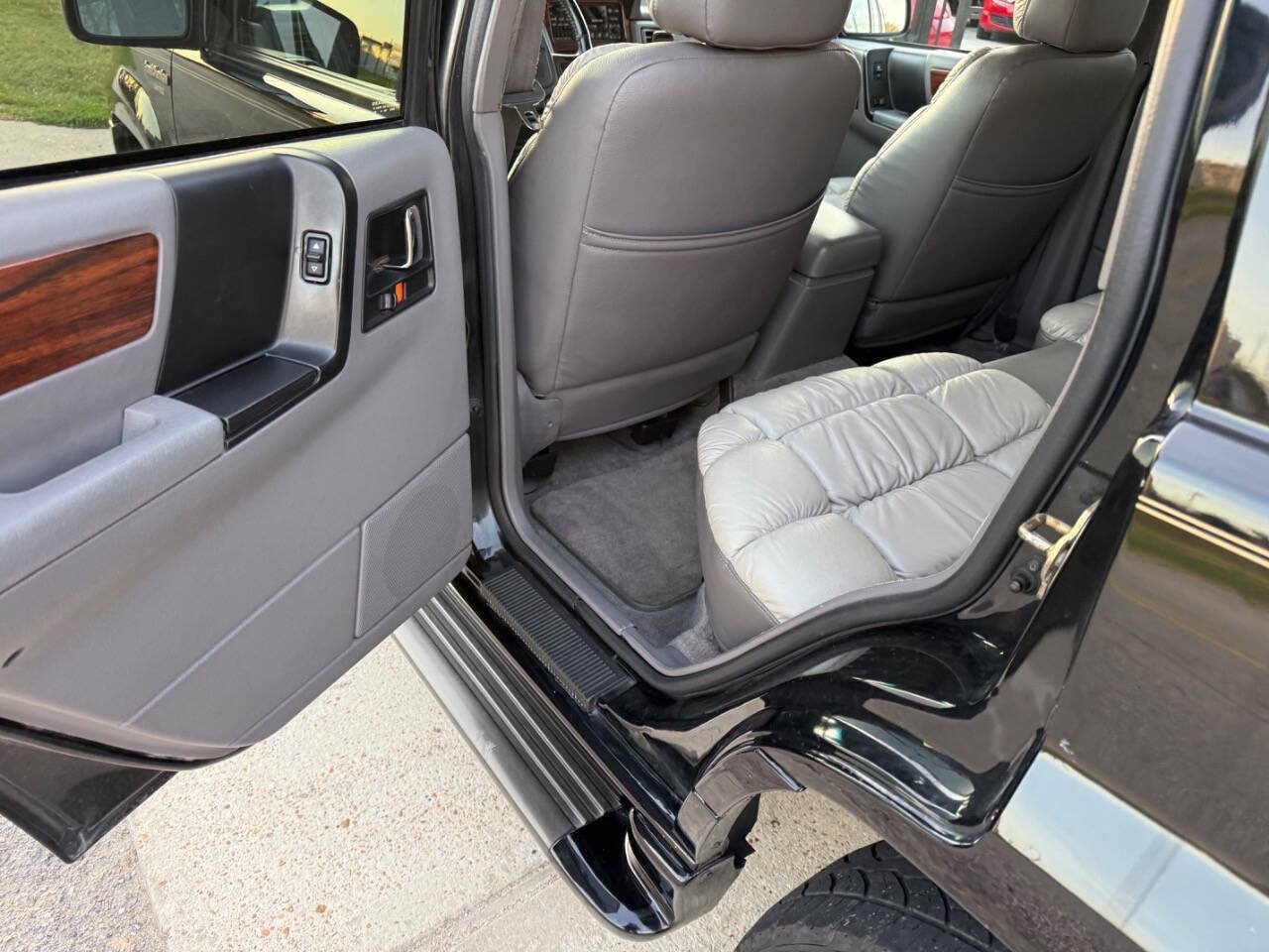 Used 1995 Jeep Grand Cherokee Limited AWD/4WD image 19